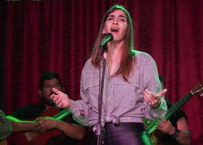 Florencia Brown se presenta en Otamendi por el 114° aniversario de la localidad