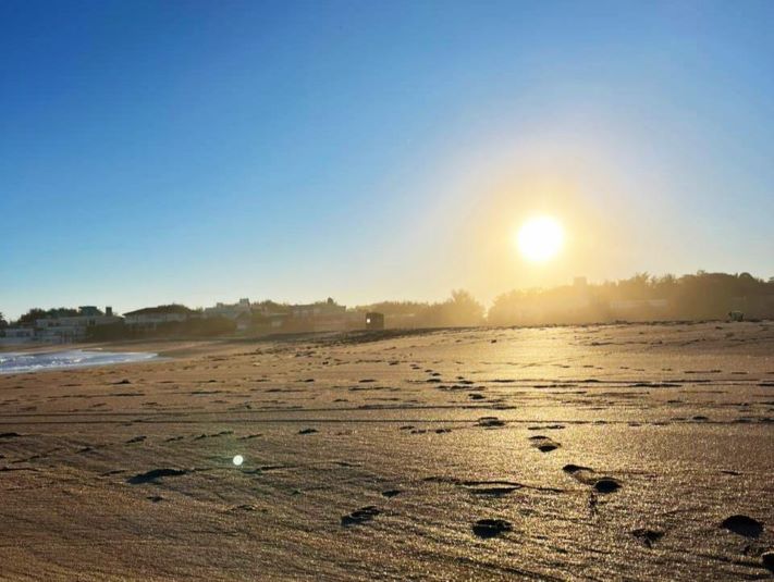 El tiempo en Miramar: domingo fresco con neblina y cielo parcialmente nublado