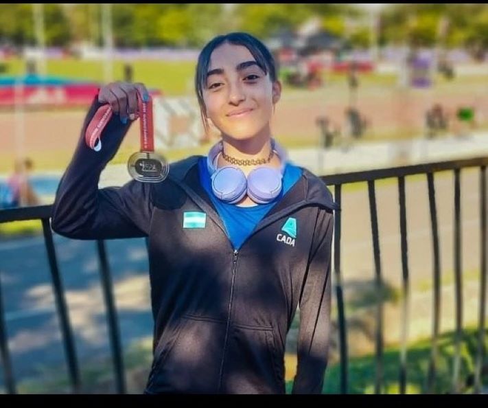Irene Pernía, récord nacional y oro iberoamericano en Paraguay