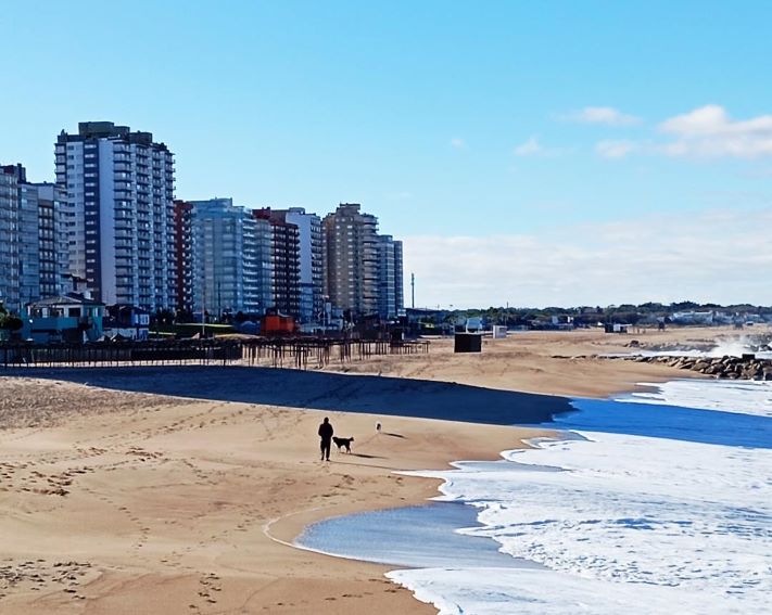 Miércoles frío y ventoso en Miramar: leve suba de temperatura y ráfagas intensas