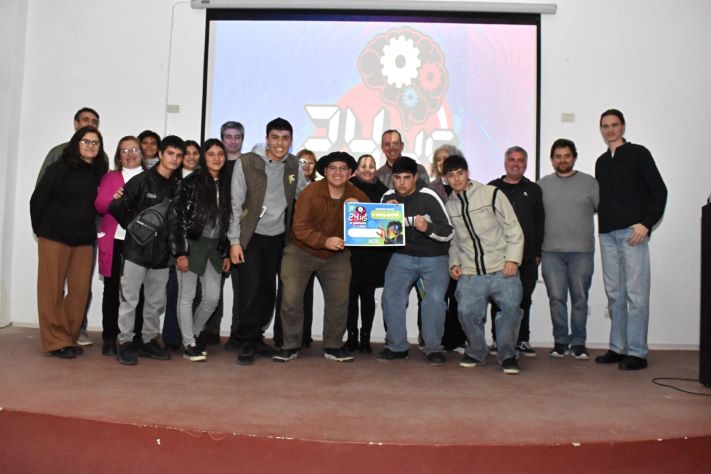 Jóvenes de General Alvarado brillaron en la 12º edición de las “24 Hs. de Innovación”