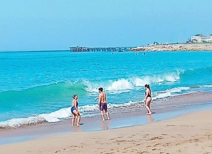 El tiempo acompañó y Miramar vivió un inicio de fin de semana largo a puro sol