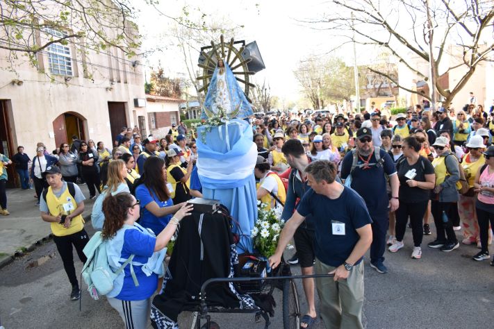 Fe y comunidad: primera Peregrinación por la Virgen de Santa Teresita en Miramar y Mar del Sur