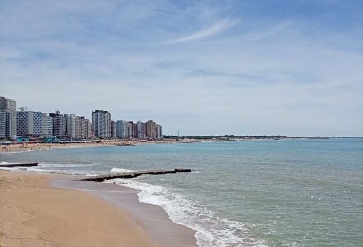 Martes con cielo nublado y sin lluvias en Miramar