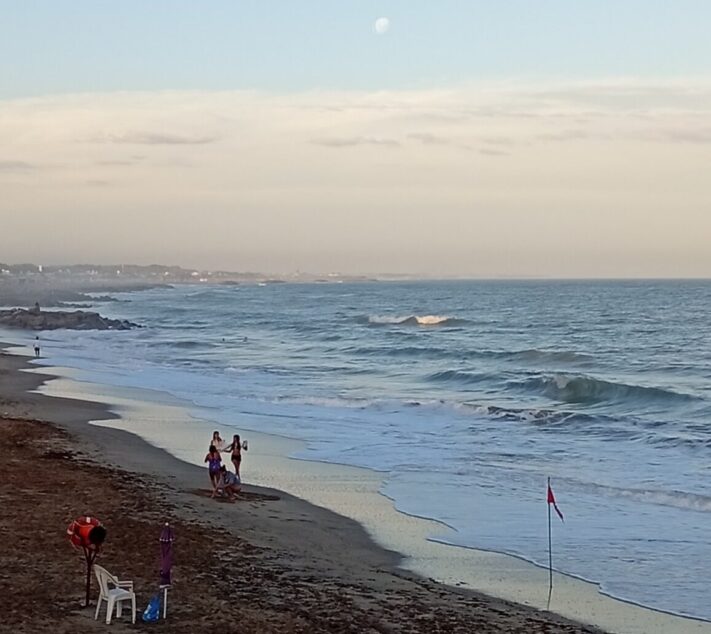 Miramar inicia marzo con calor, sol y ráfagas de hasta 50 km/h