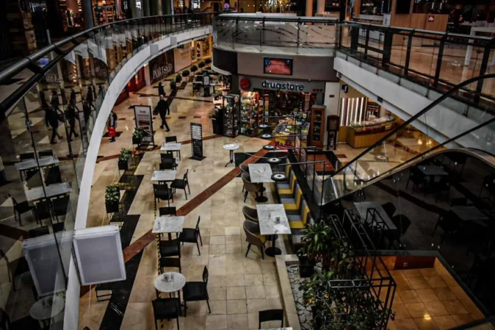 Mar del Plata: Incertidumbre laboral en el Shopping Los Gallegos ante un proceso de venta