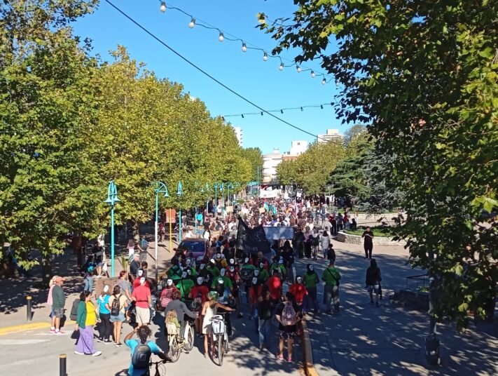 Miramar: nutrida marcha a 50 años del Golpe de Estado en Argentina de 1976
