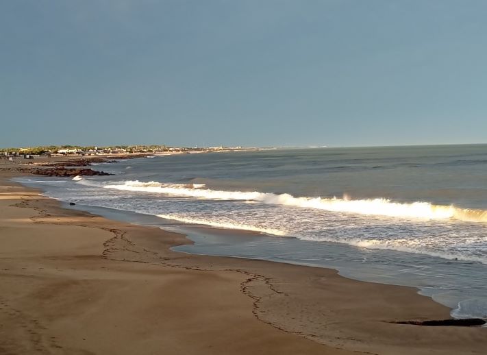 Alerta naranja por tormentas en General Alvarado: fuertes lluvias y ráfagas para Miramar