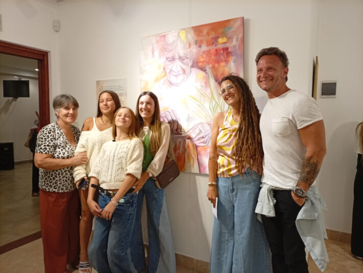 Natalia González presenta “Lazos”: memoria, afectos y pequeños tesoros