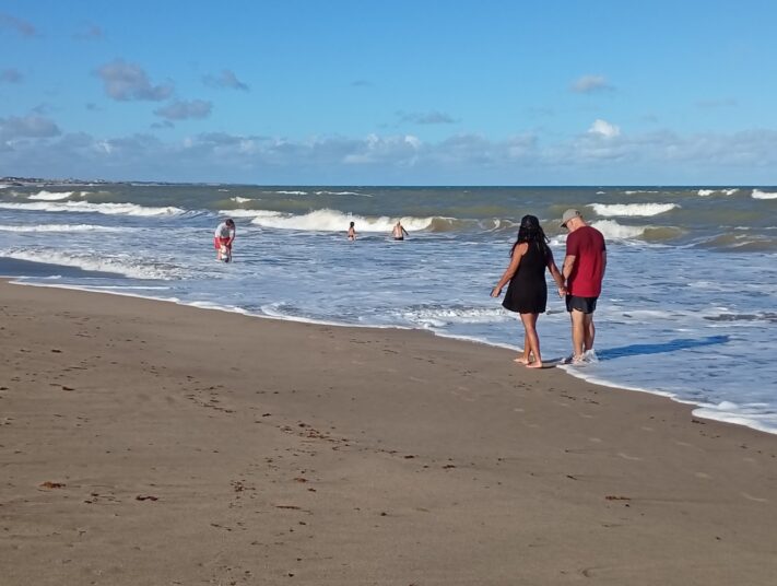 Miramar: viernes con cielo parcialmente nublado y baja probabilidad de chaparrones