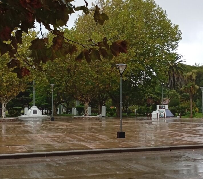 Lluvias fuertes y ráfagas intensas marcan el martes 21 en Miramar