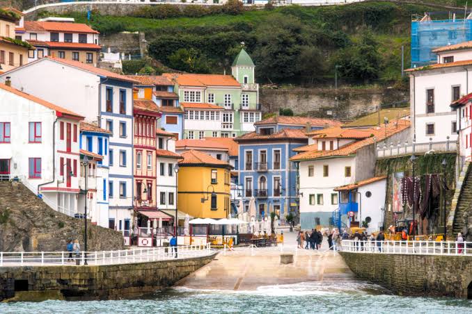 Asturias, un cuaderno y unos ojos que lo dijeron todo