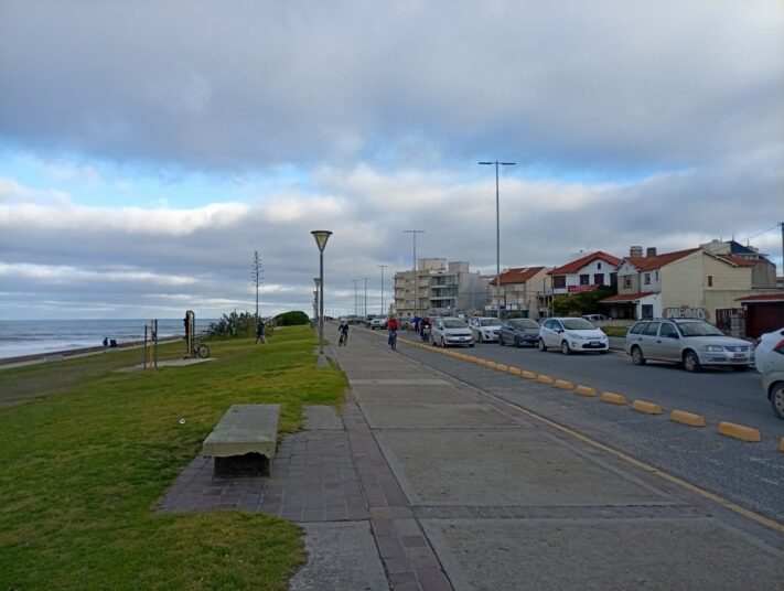 Lunes frío, con neblina al amanecer y viento en aumento en Miramar