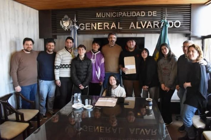 Estudiantes de General Alvarado que participaron de las 24 Horas de Innovación presentaron sus proyectos