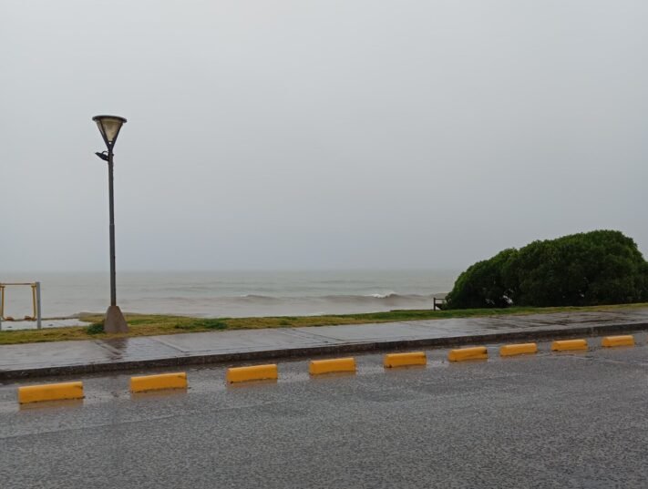 Alerta amarillo: cómo seguirá el tiempo en Miramar y General Alvarado este lunes