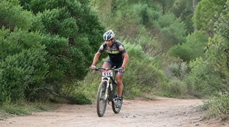 Andrés Palavecino se consagró campeón argentino de gravel y llena de orgullo al deporte regional